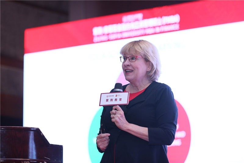 美國索菲亞大學(xué)老師風(fēng)采圖集