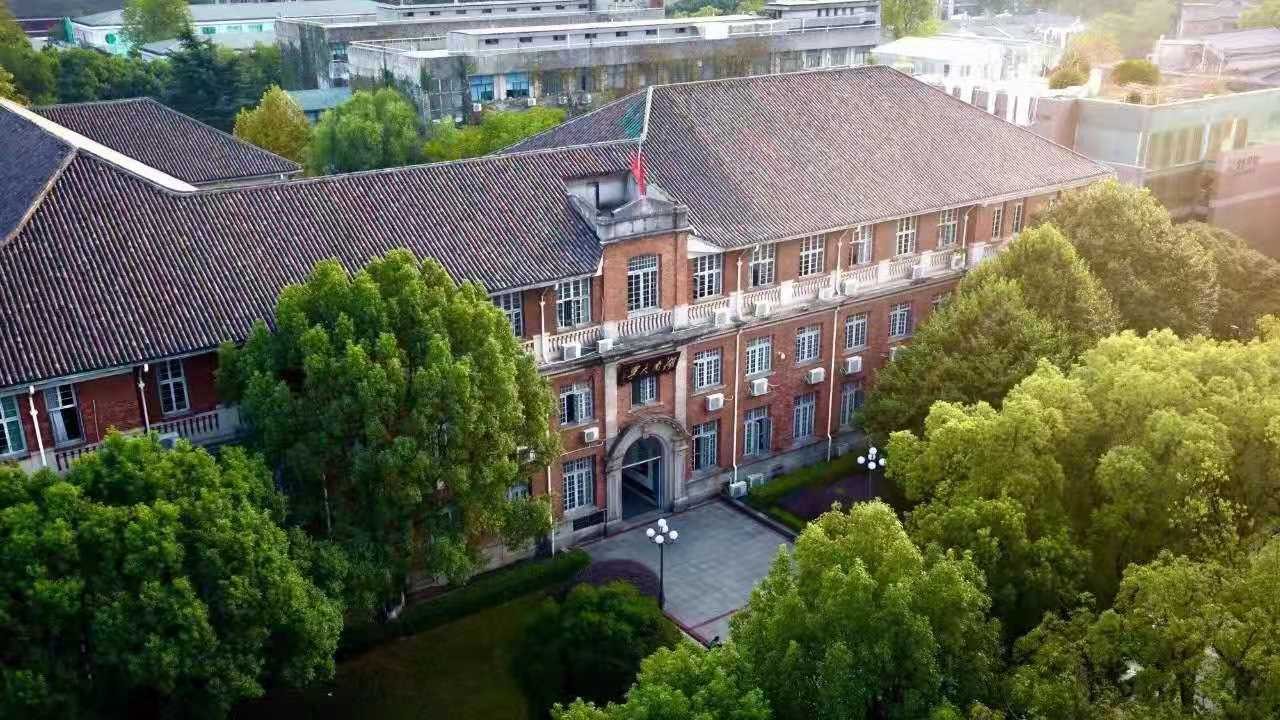 學(xué)校風(fēng)景